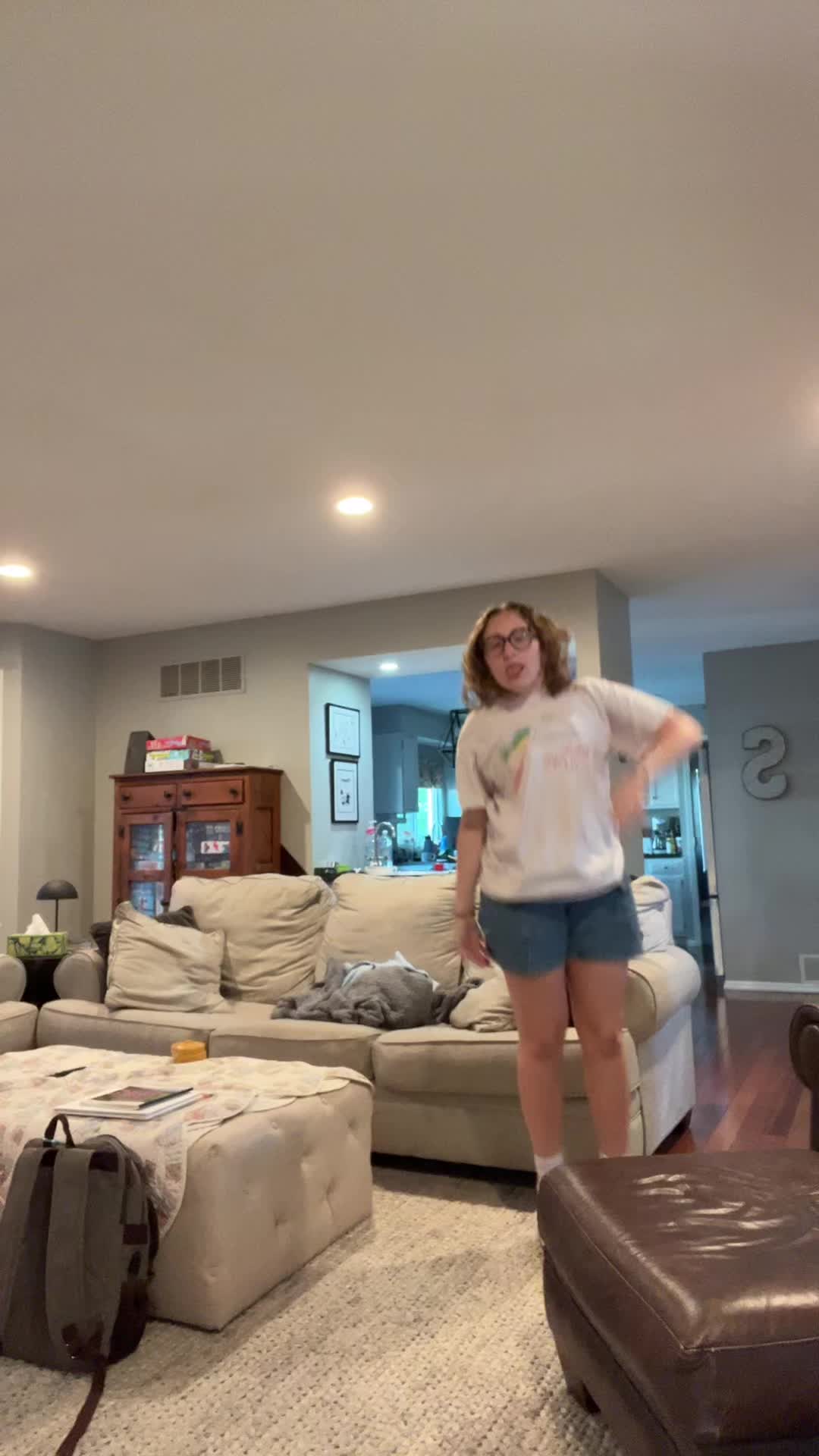 @shepwearsglasses