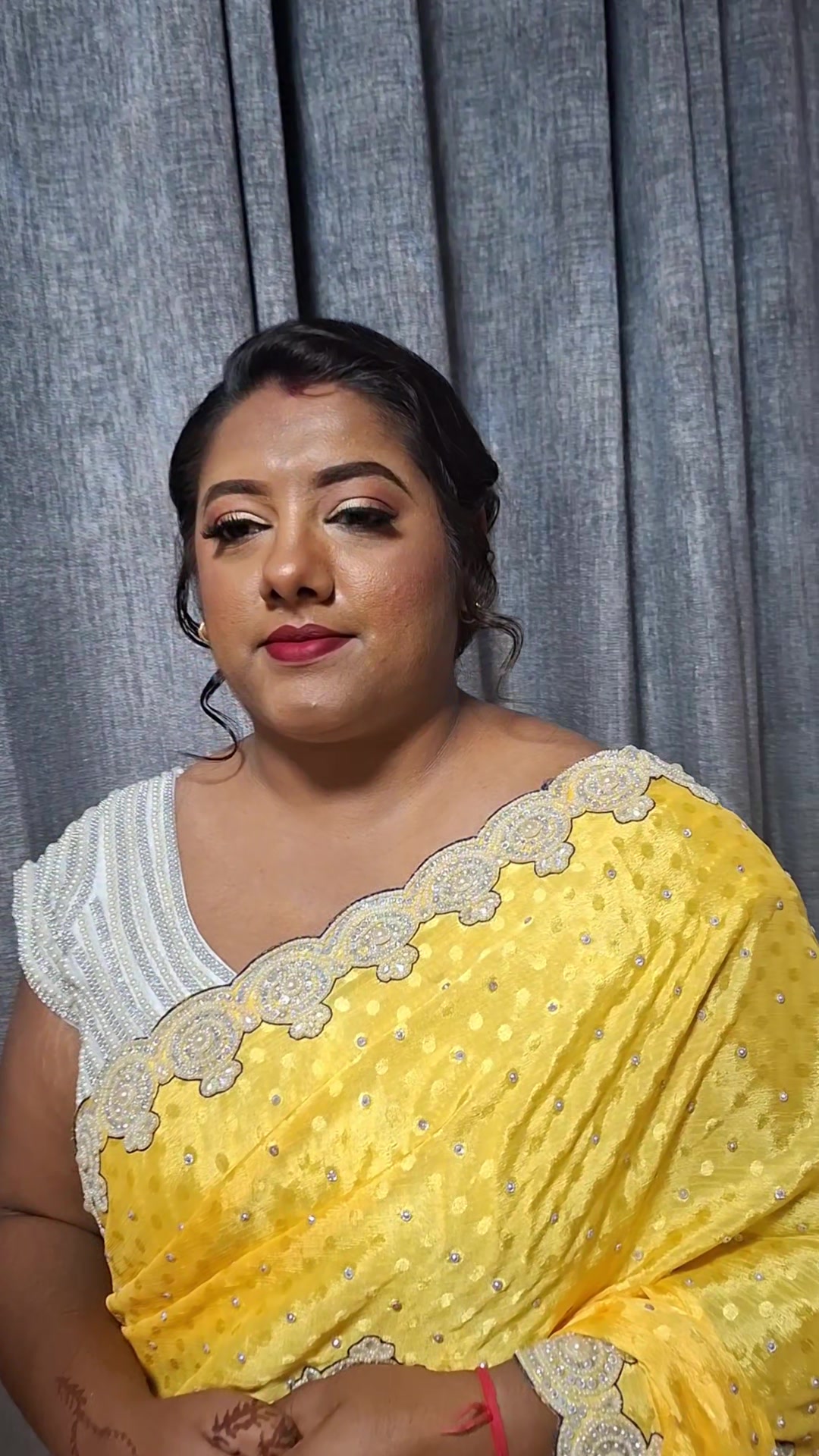 @Ashna_MUA🦋
