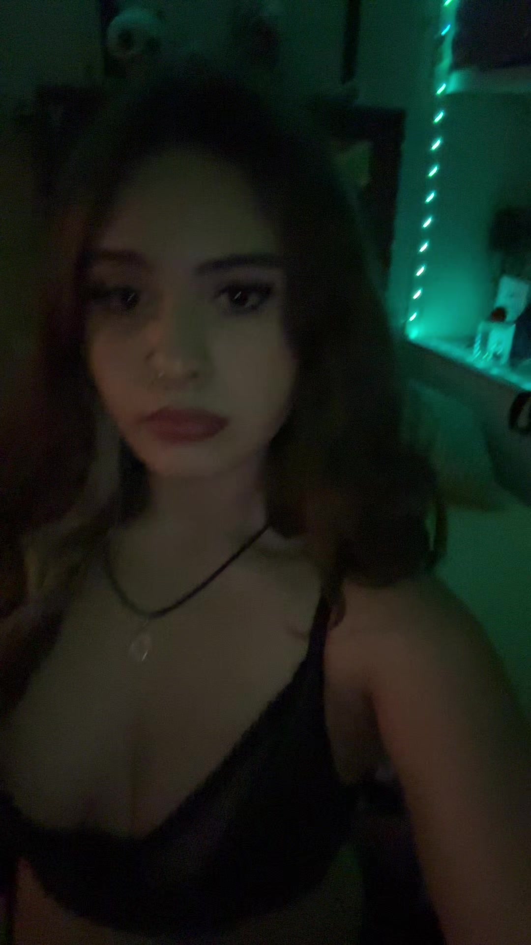 @Claudia โฑ