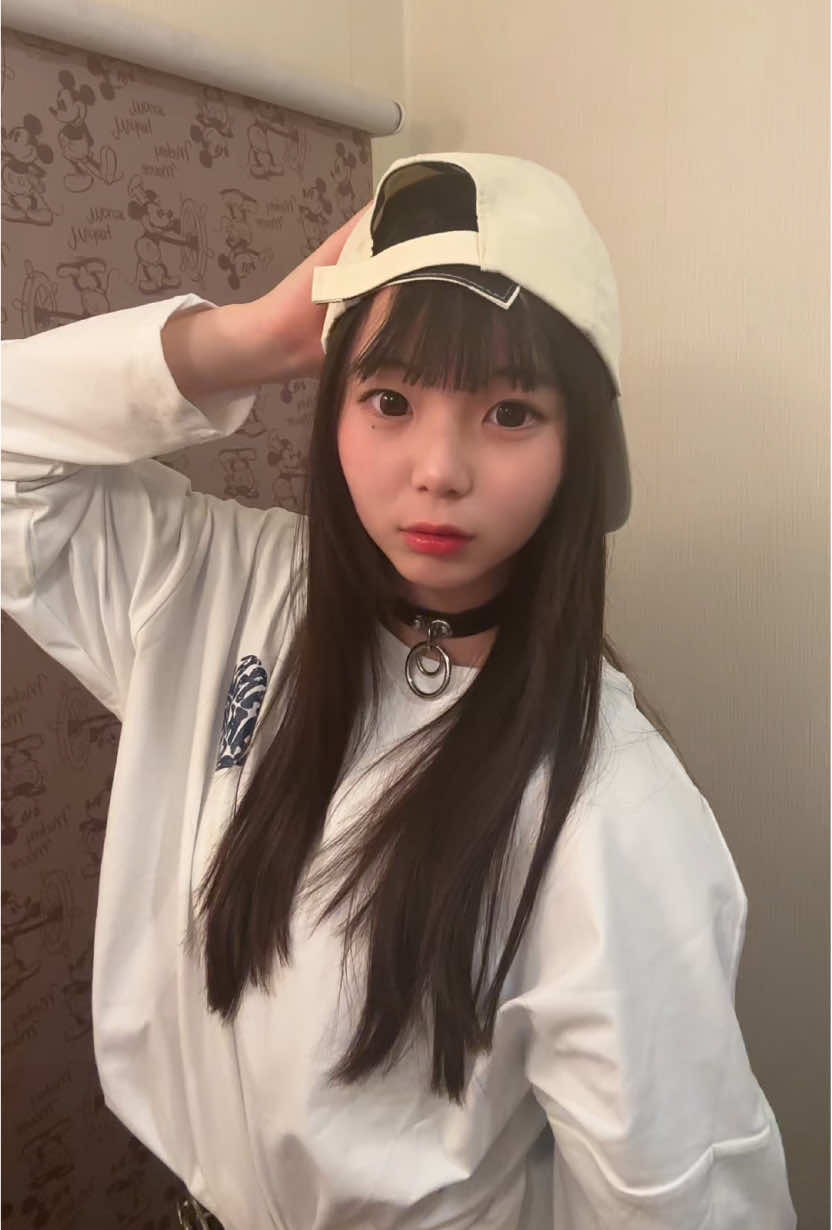 @朱莉奈(しゅりな)