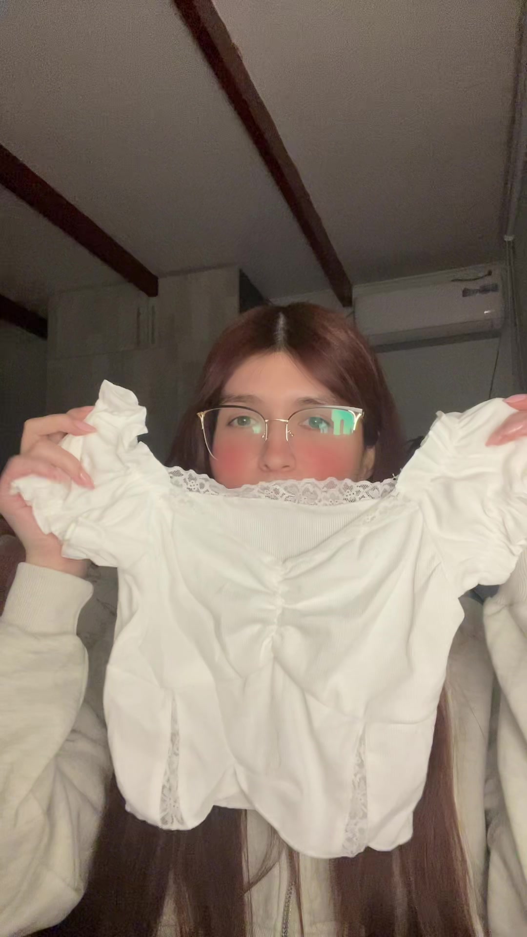 @Alinee