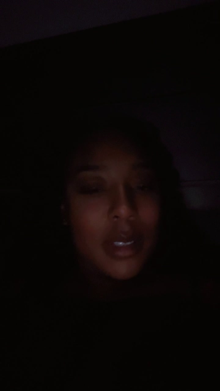 @Dee_Aleshanee