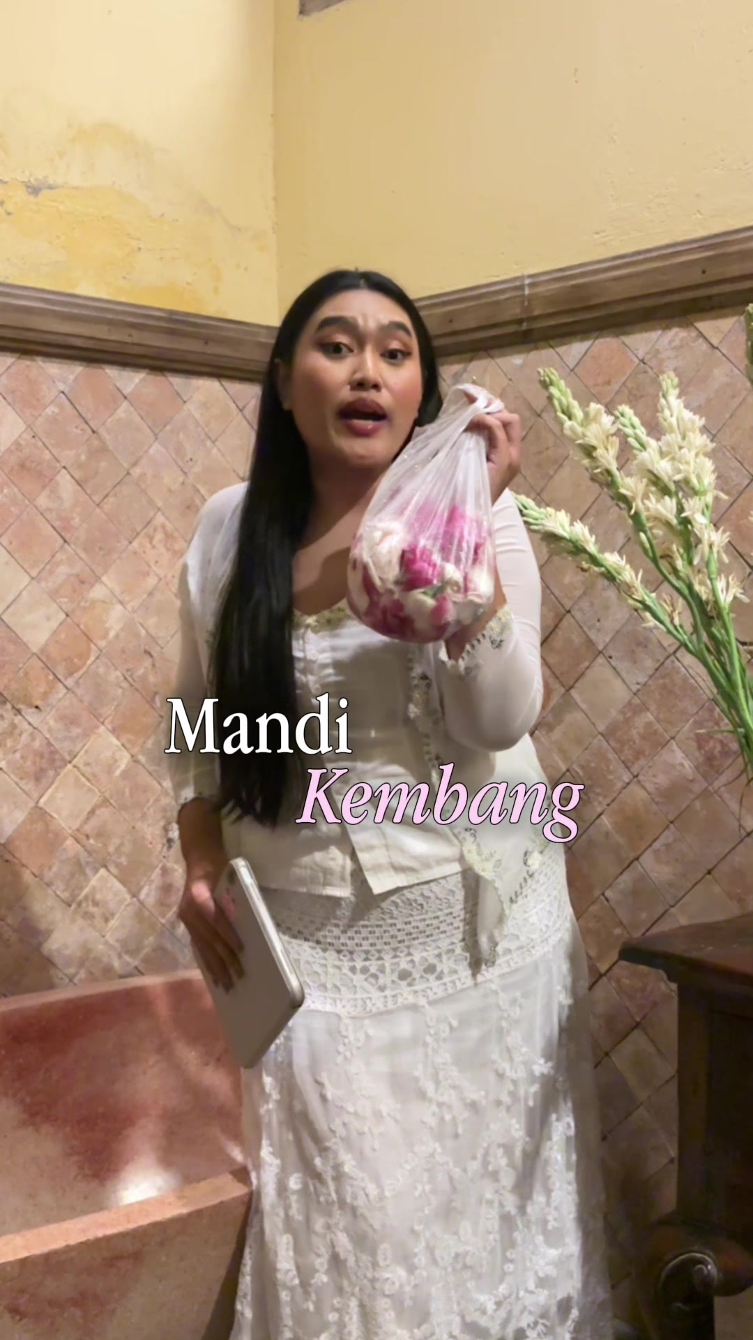 @Mbak Yu — Berkebaya 🪷