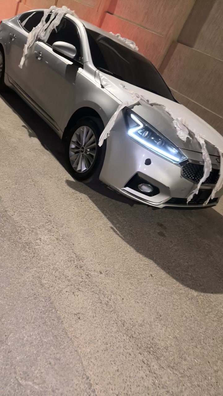 @S6S 🎩 .