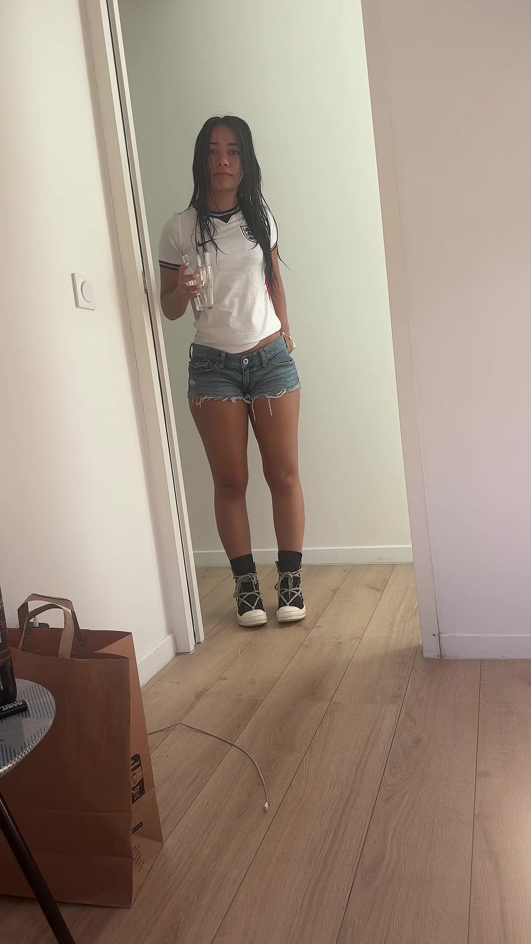 @letsnotstartawar