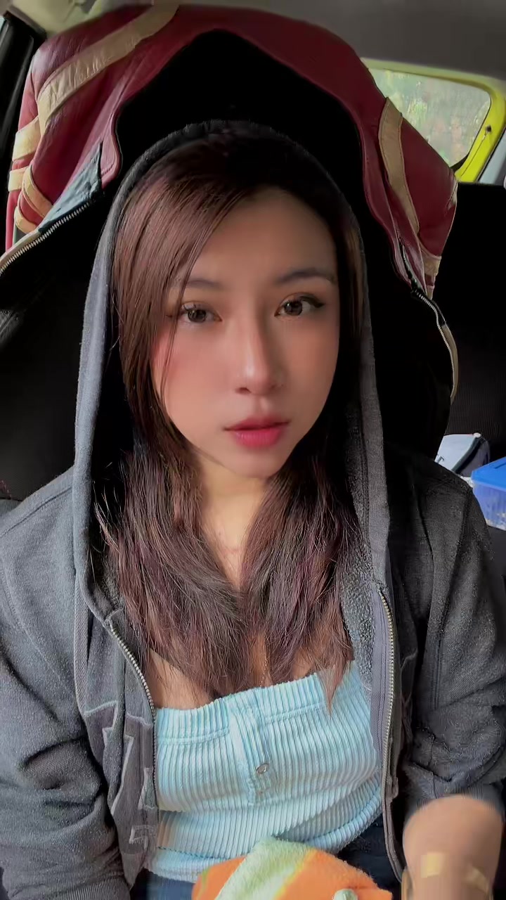 @Elena Cova
