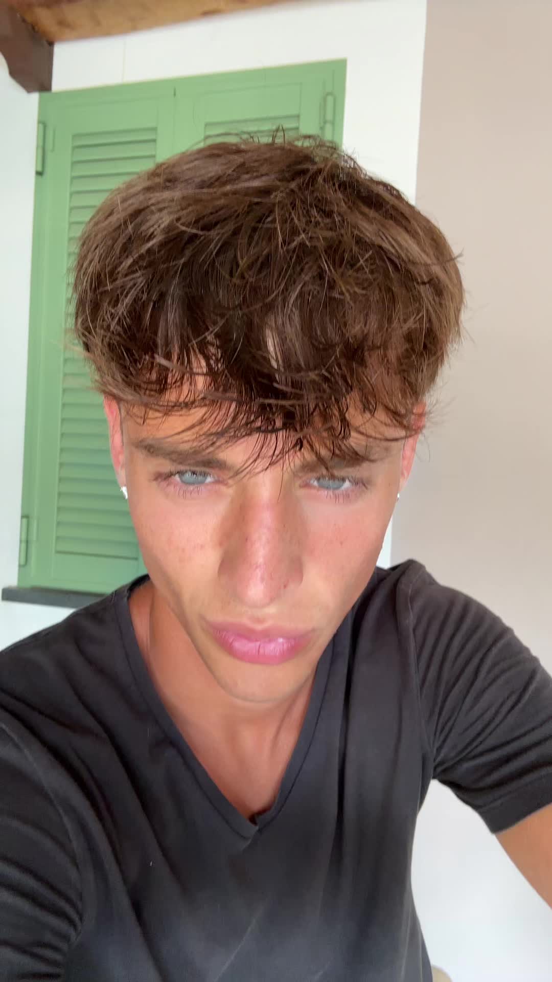 @𝑨 𝑳 𝑬 ♛