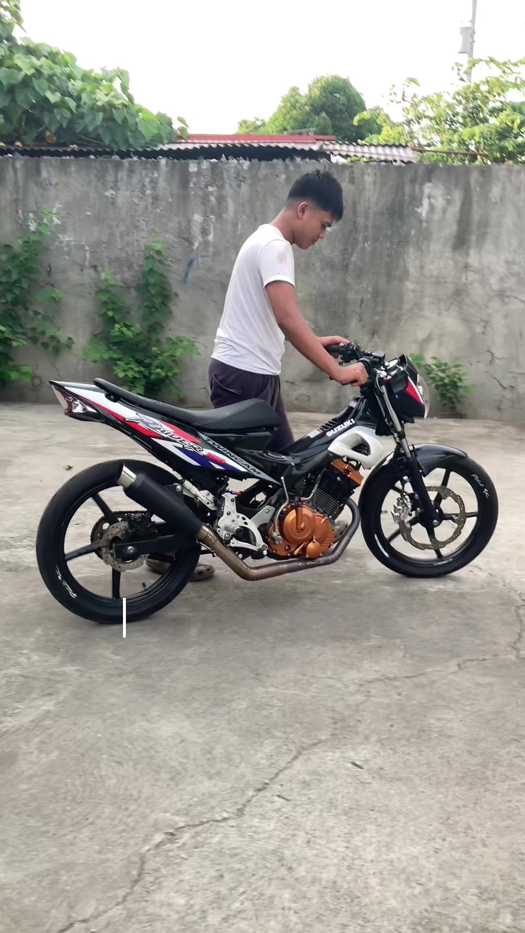 @OUTCAST MOTO