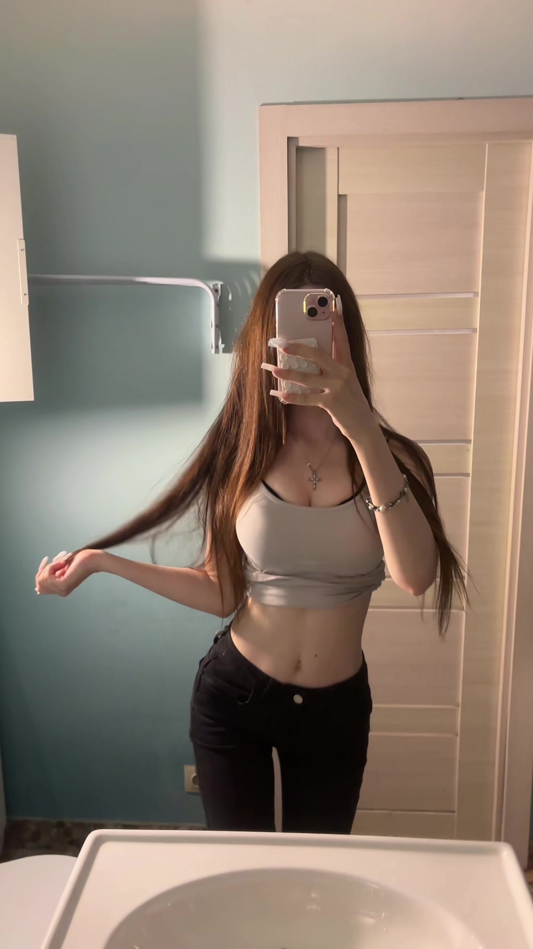 @nikaswiftik