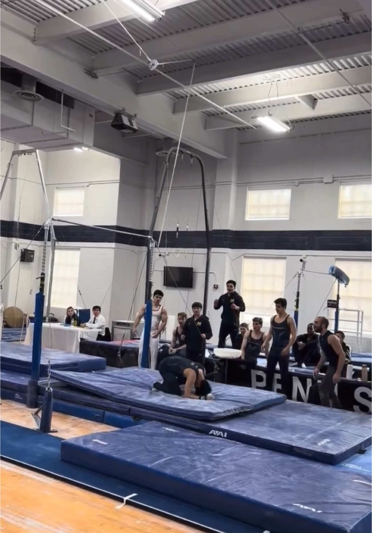 @Umich Club Gymnastics