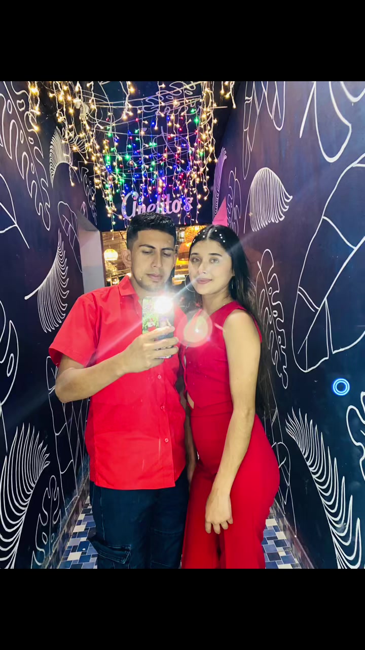 @Nallely🍒