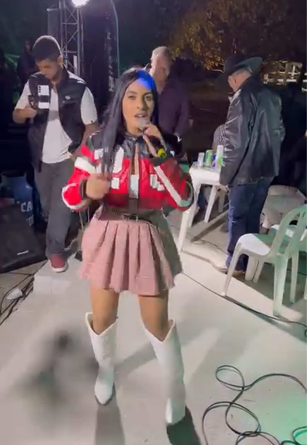 @morenabarbosaofc