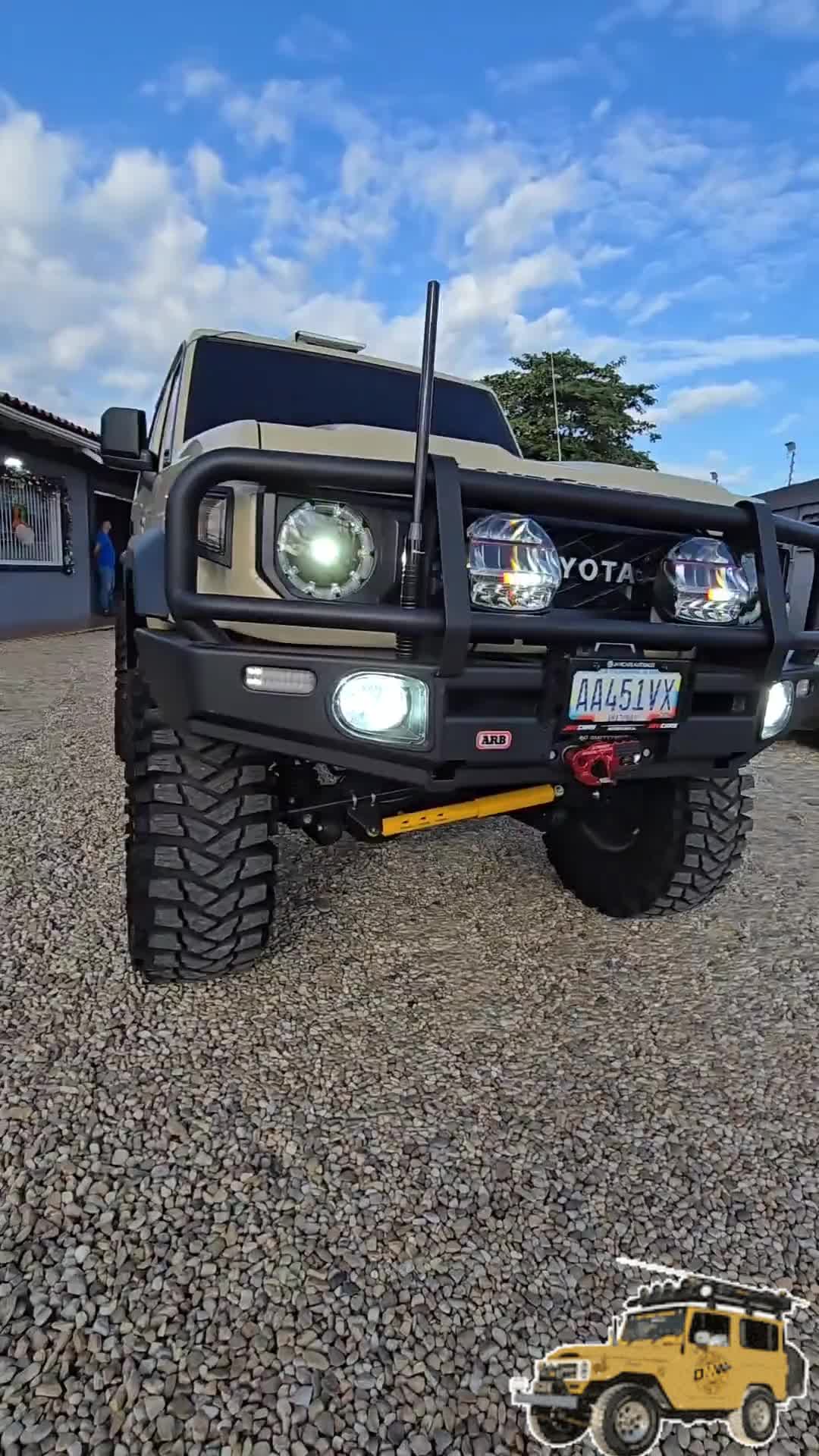@BachacoCars
