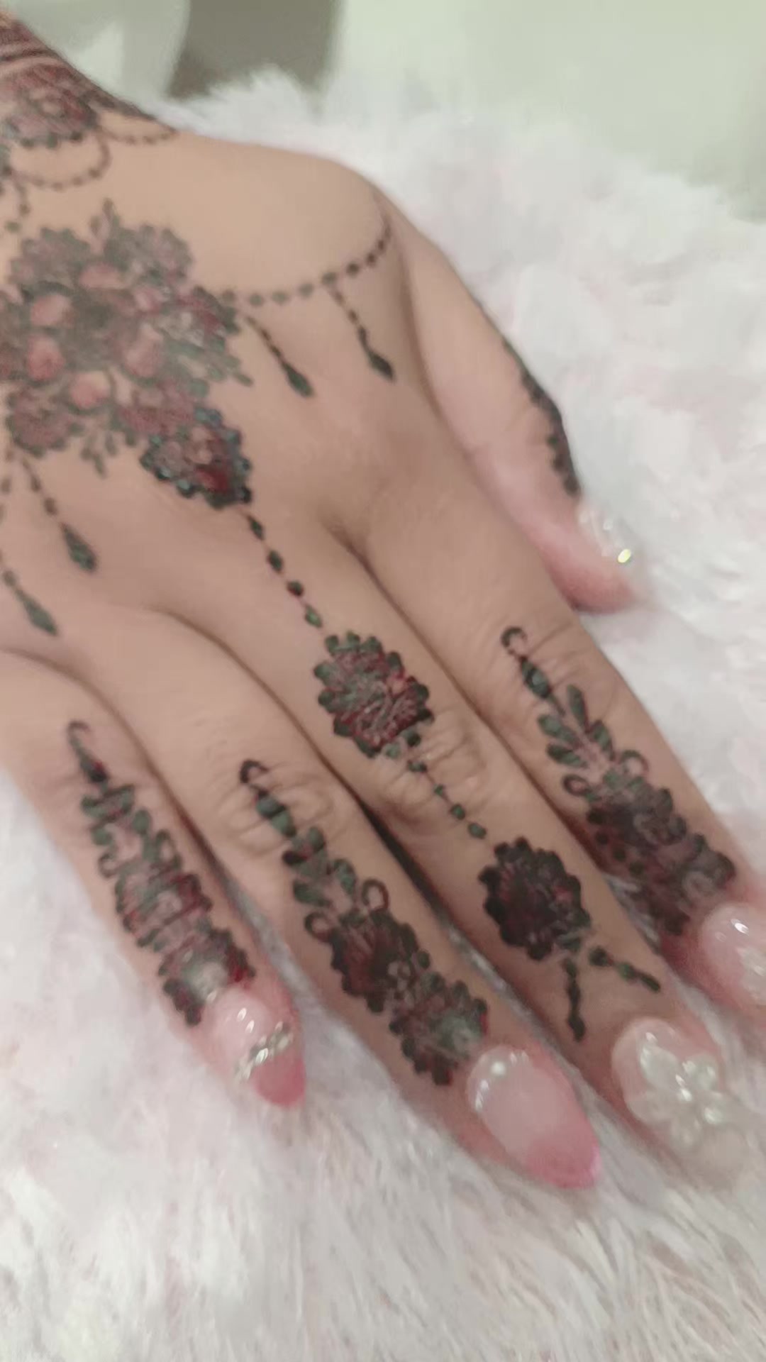 @lpghenna_art