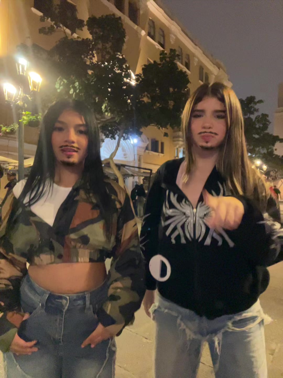 @hi.szrena