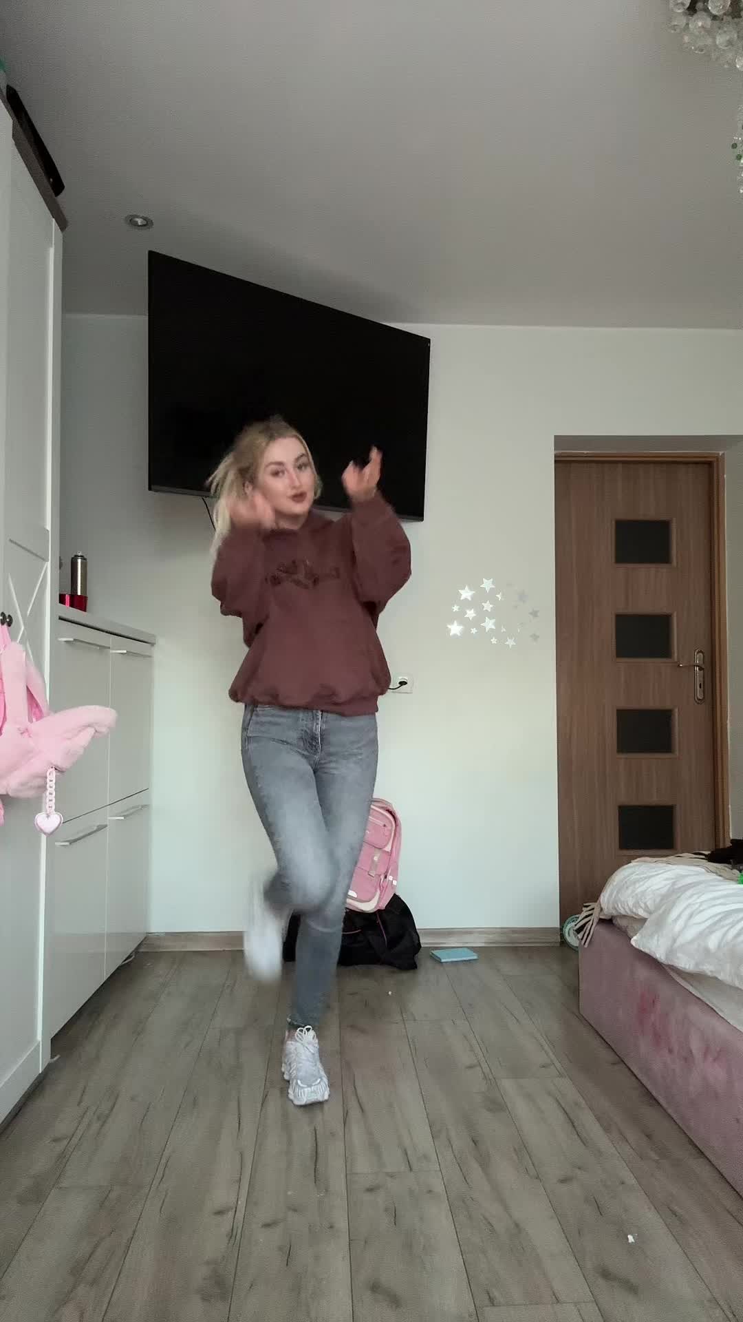 @ANIA🎀