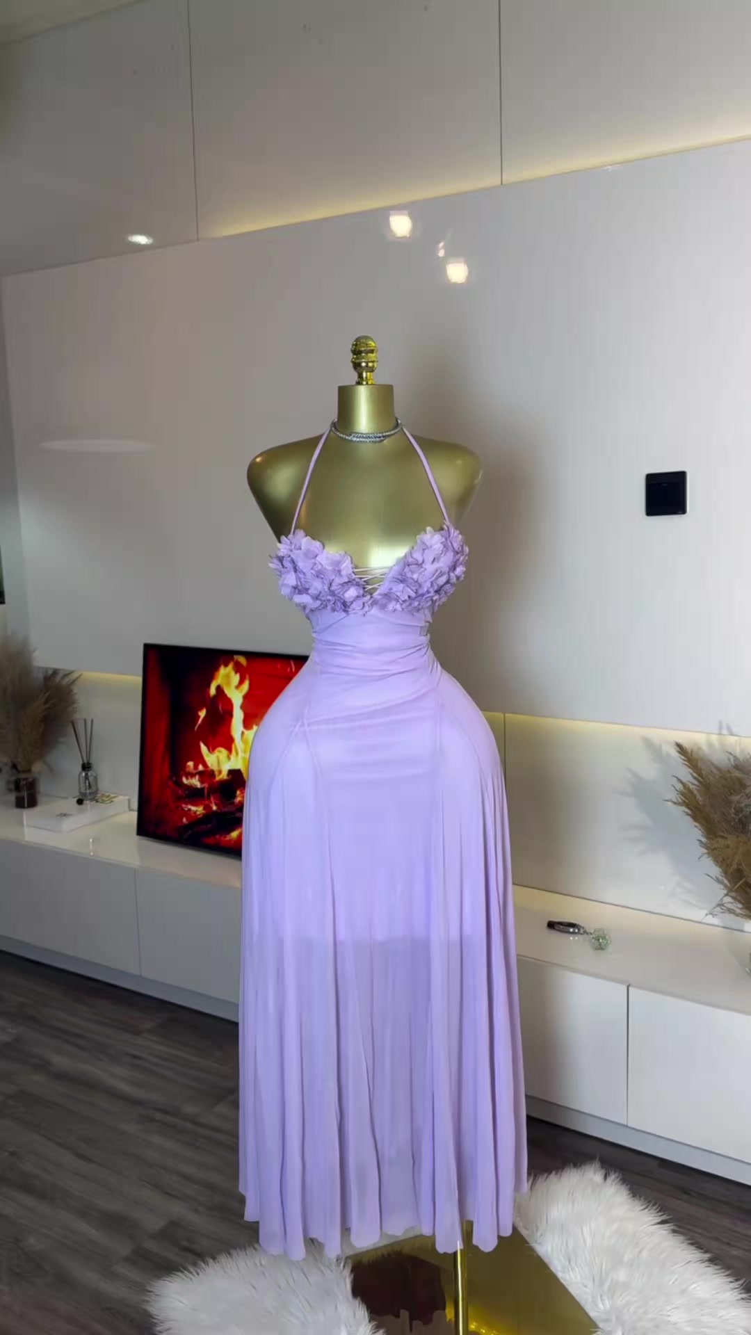 @Brenda chic nova closet ug