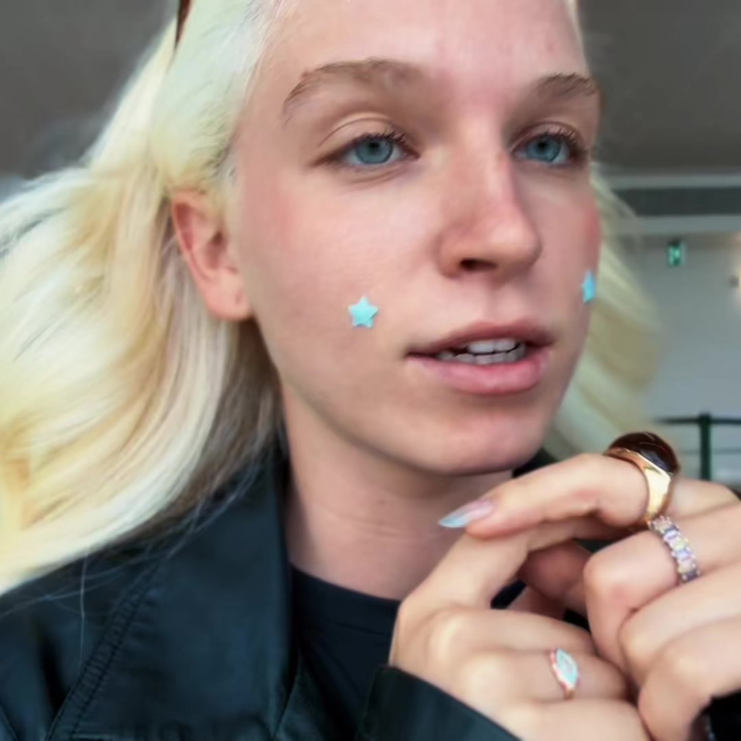 @iamcarlavoicu