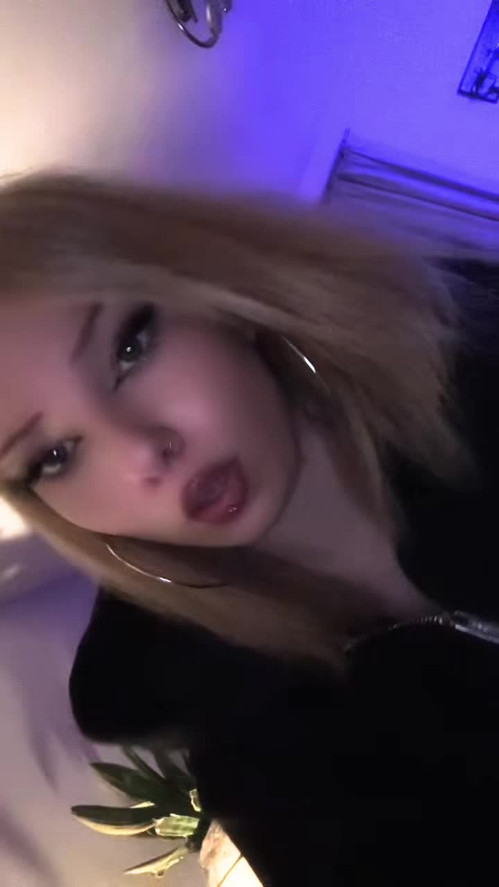 @J⃨O⃨S⃨Y⃨ 𓆈