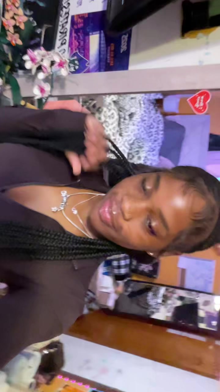 @somesexyloser_