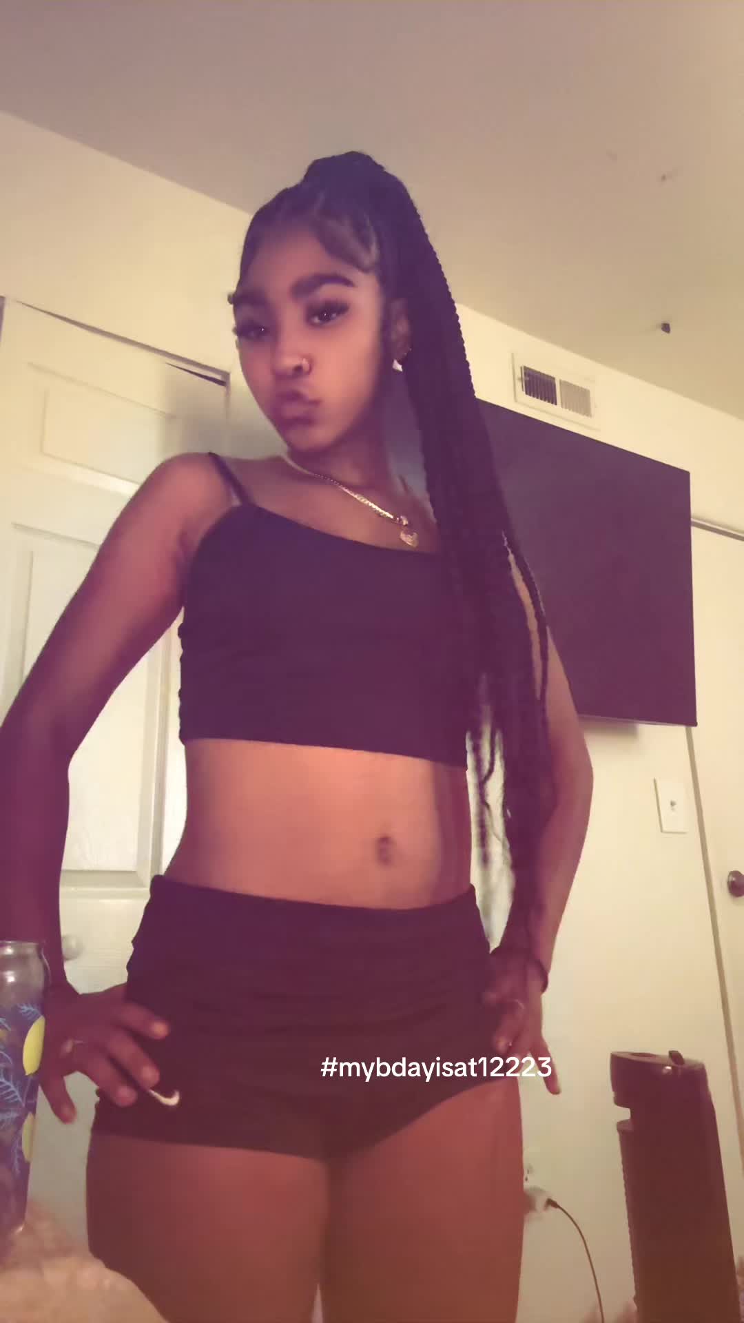 @niyahh