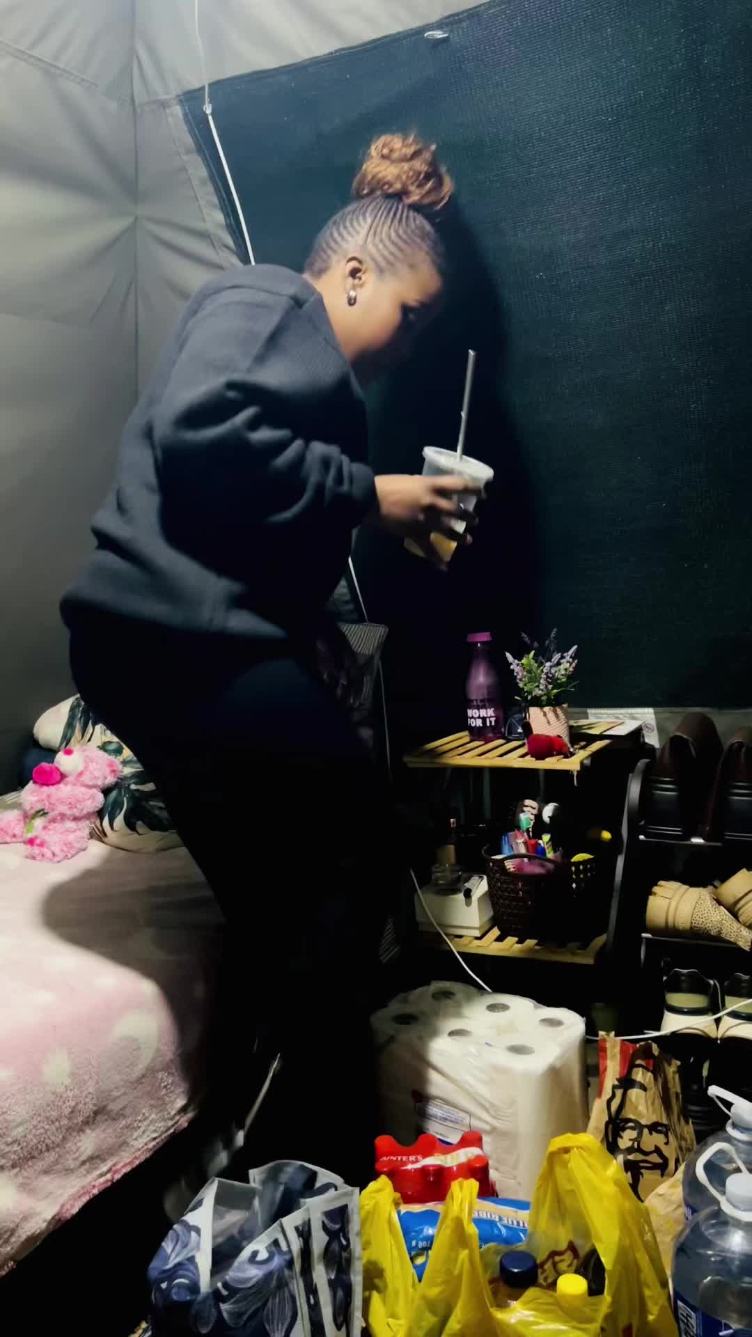 @deemphow_phow