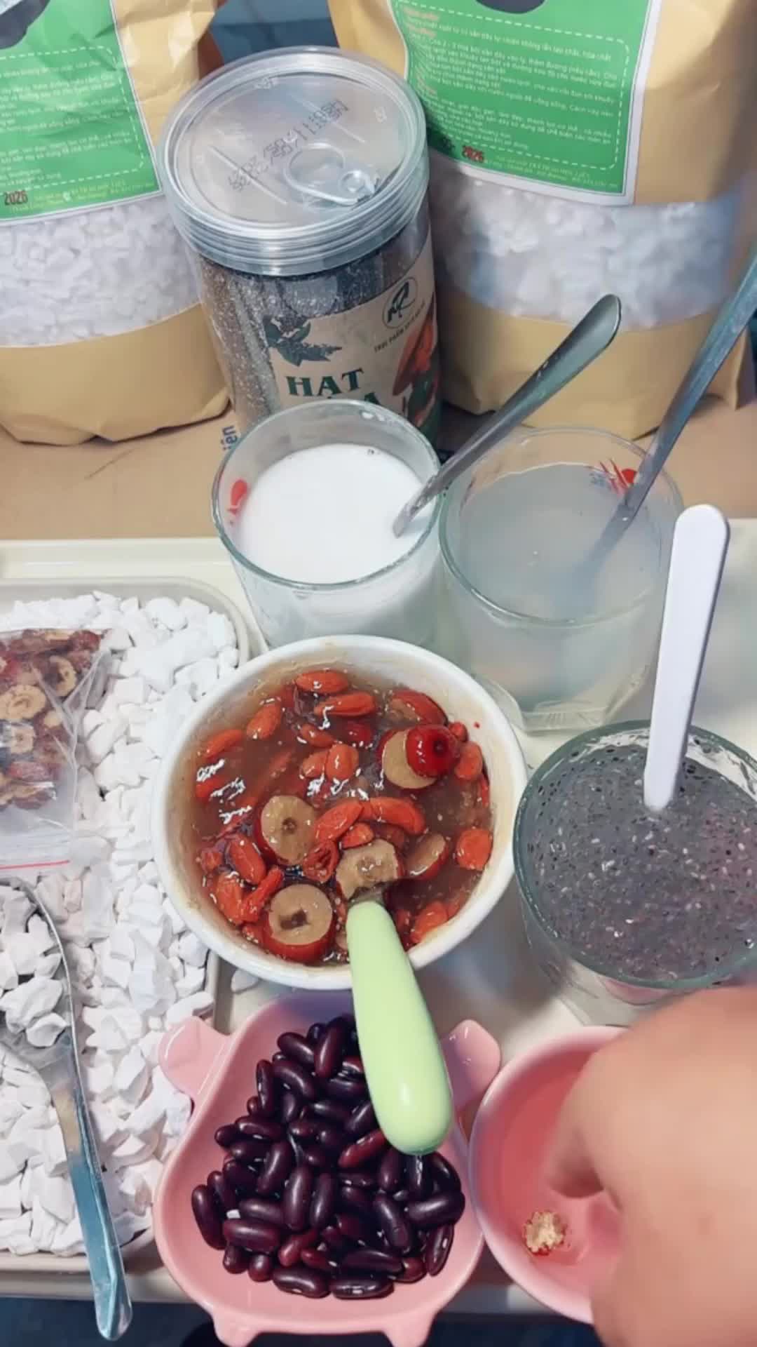 @Uyên min