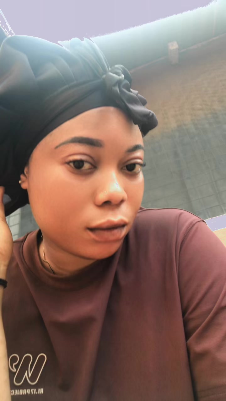 @Happy~Queen 🤘🦋