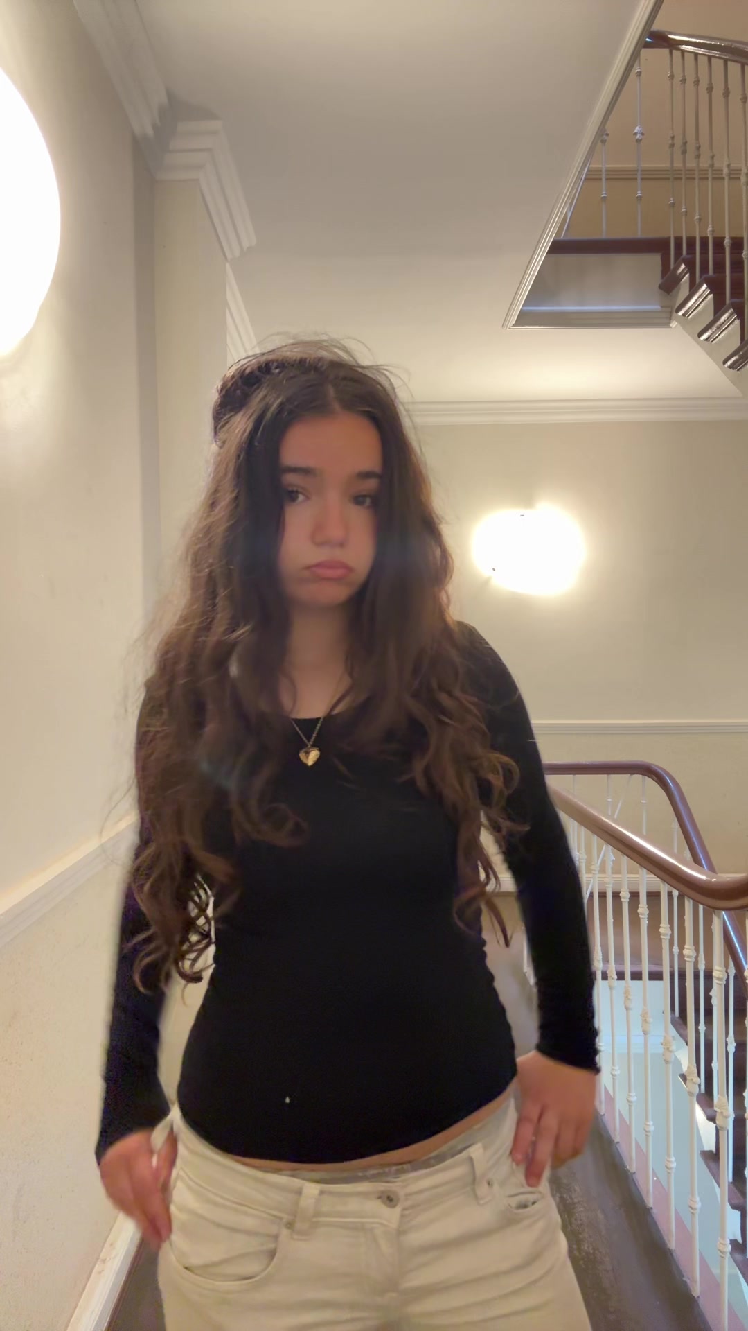 @𝐿𝑎𝑢𝑟𝑎 𝐵𝑒𝑙𝑙𝑖