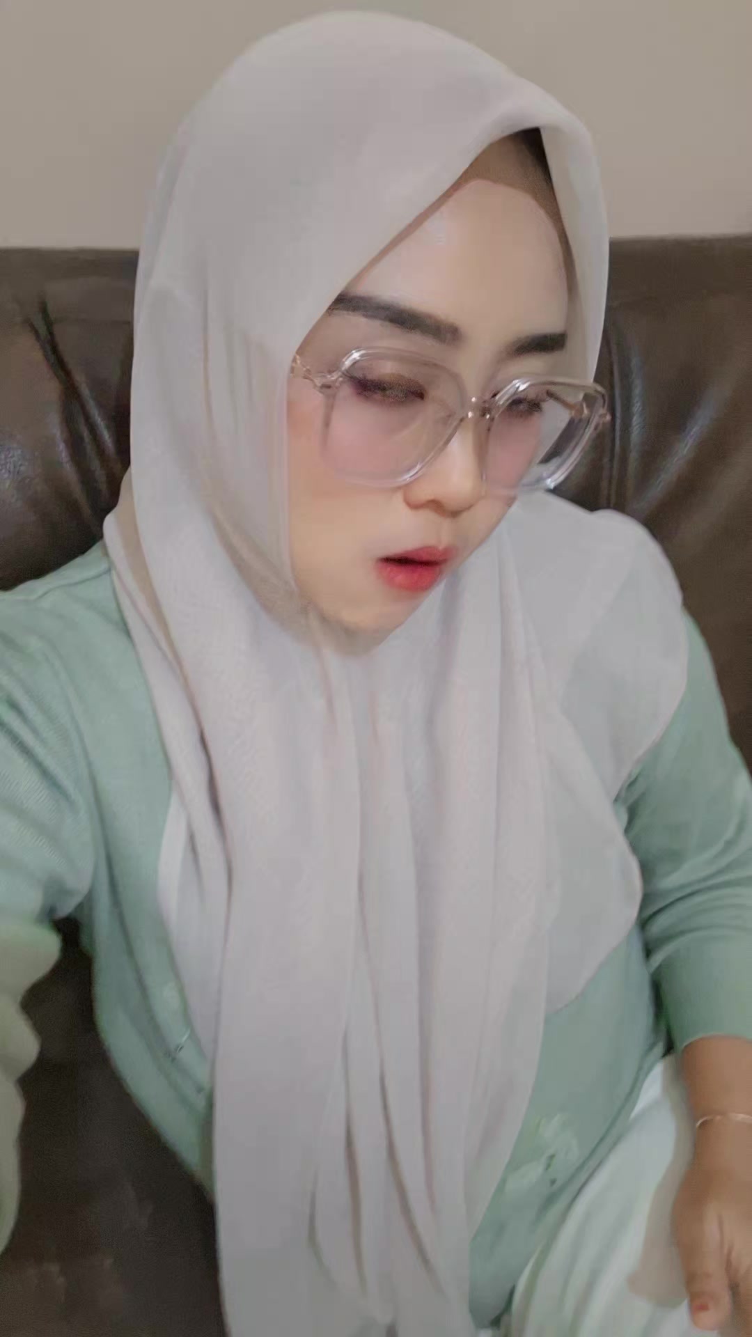 @Sofybintang