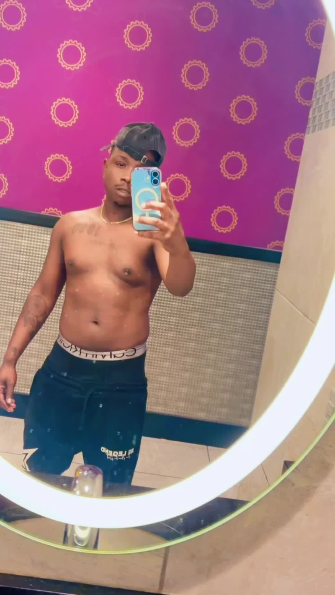 @larailthedancer