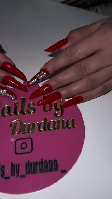 @nails_by_durdana