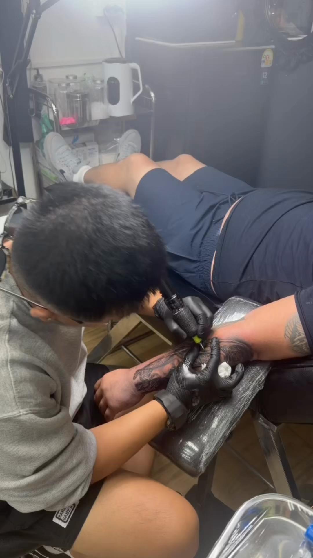 @Inlay Ink Tattoo