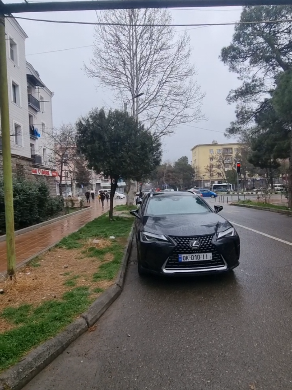 @Tina Tiniko200
