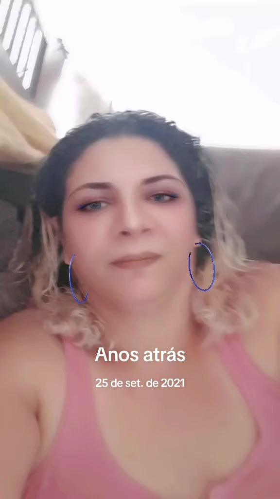 @Elly Fernandes
