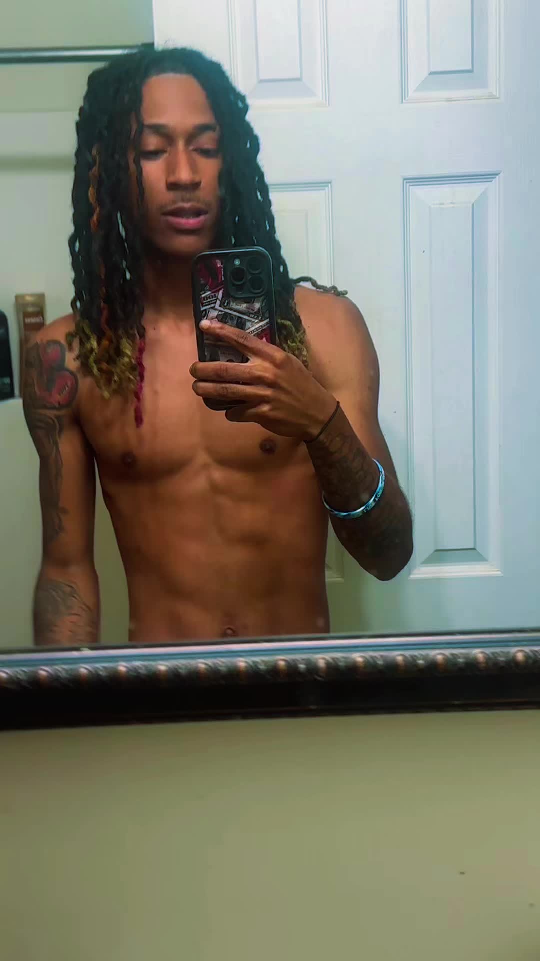 @LilTaeeee