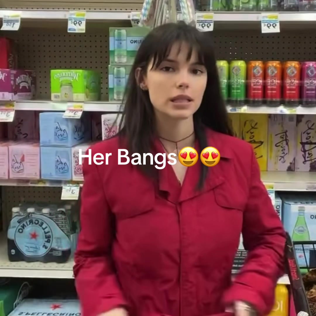 @-/