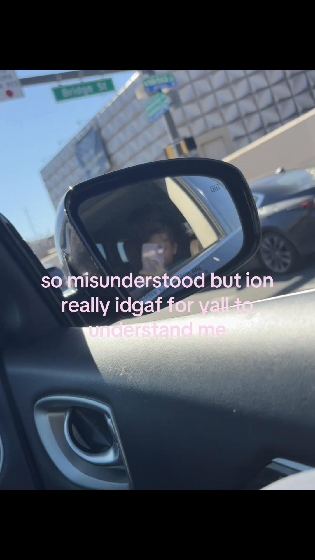 @Yung_.nanii
