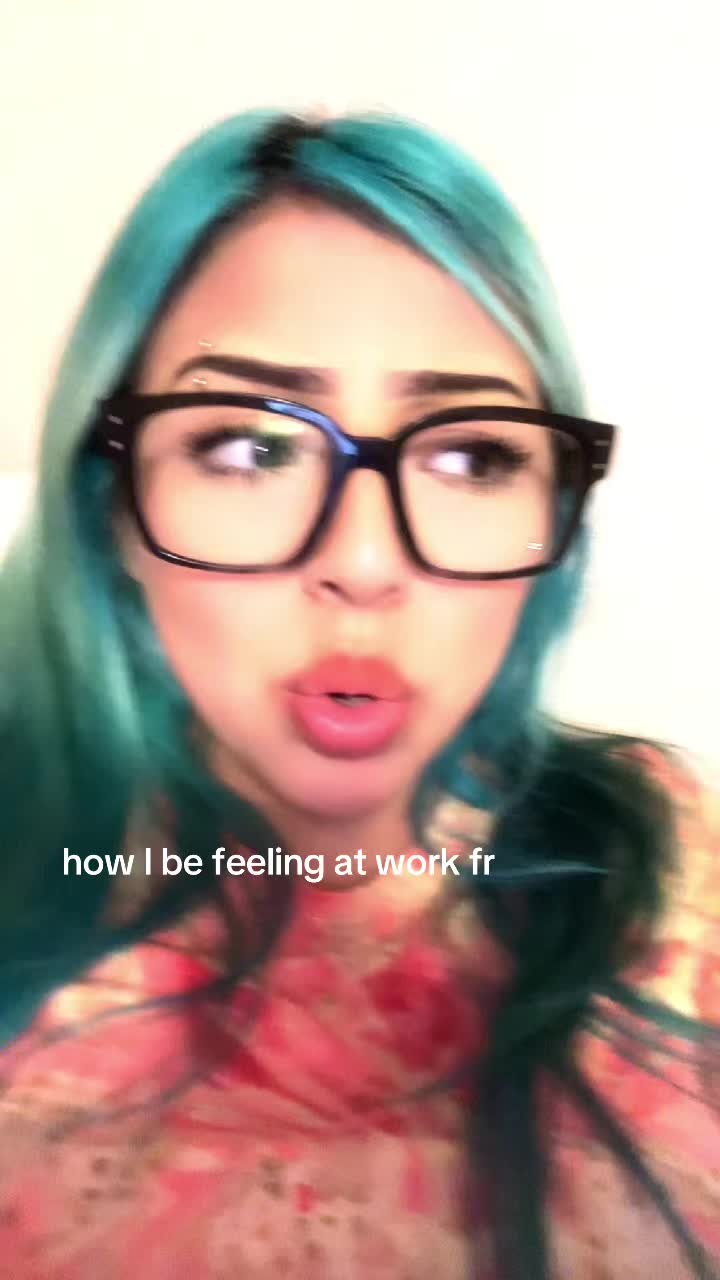 @trinketney