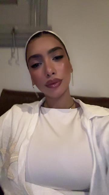 @F.