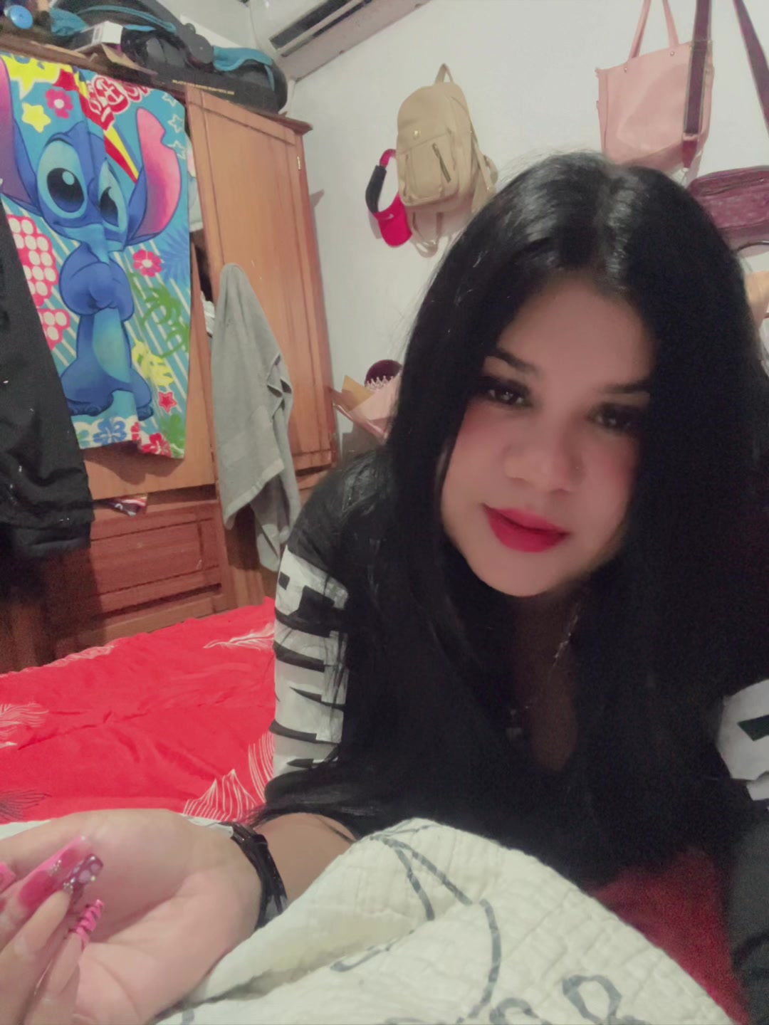 @LuciiMorales