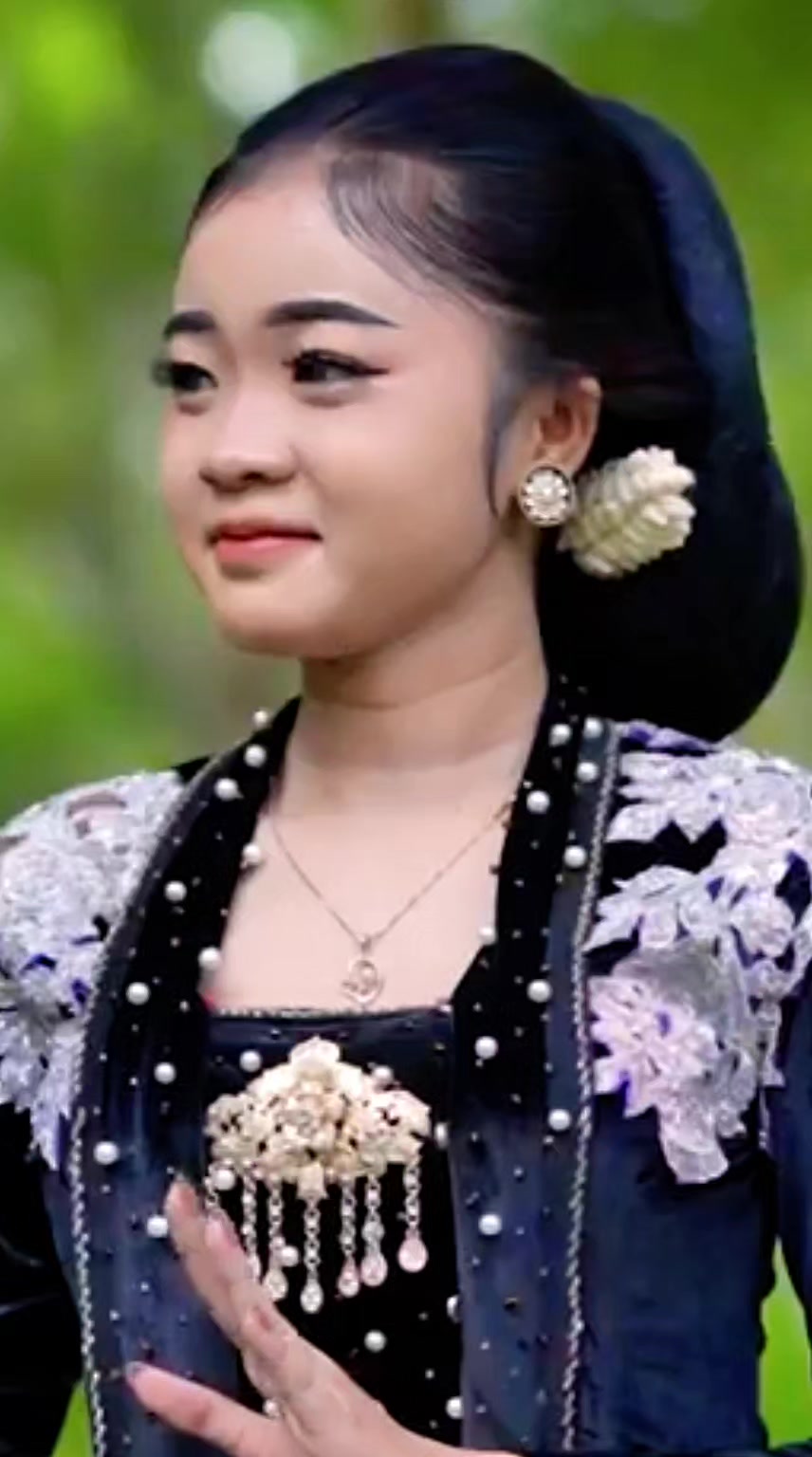 @𝐇𝐚𝐫𝐲