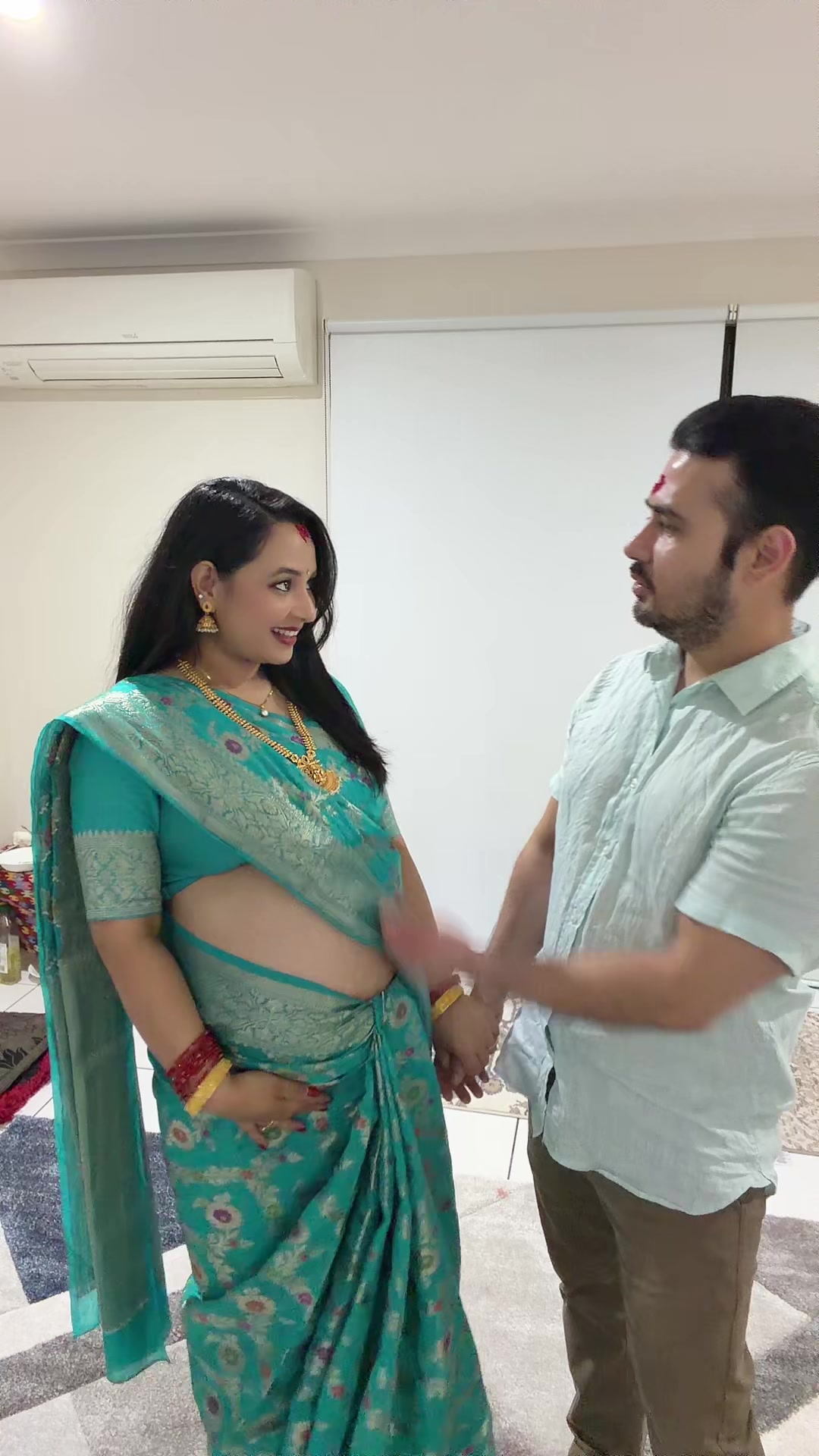 @Dipshikha