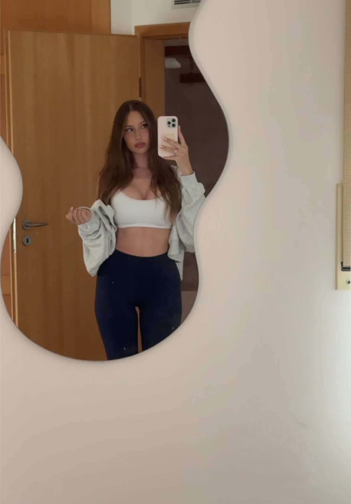 @Larissaxra