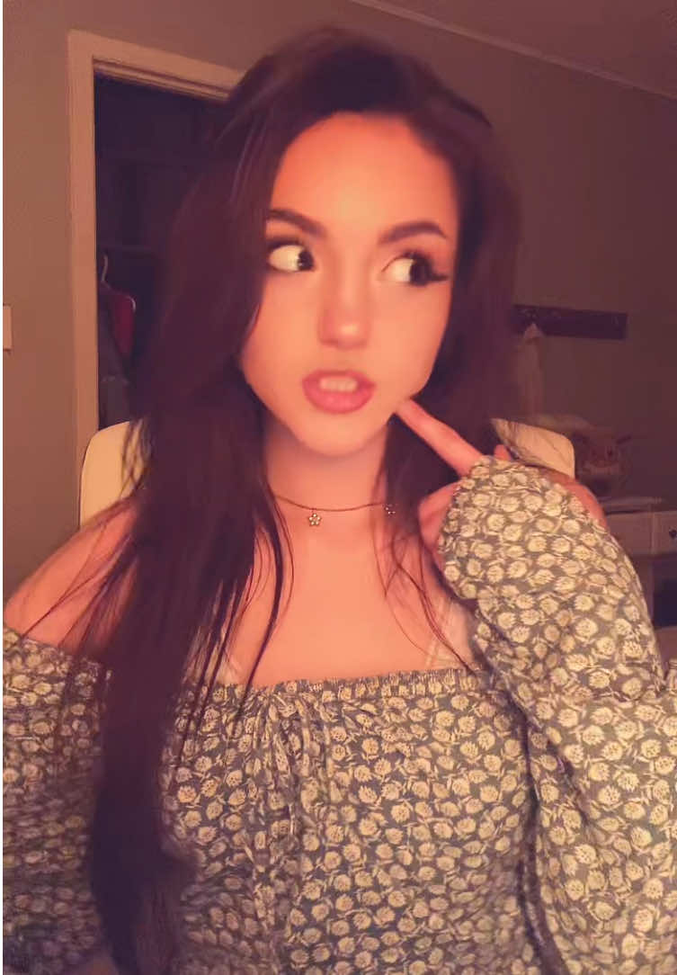 @karebear 🧸