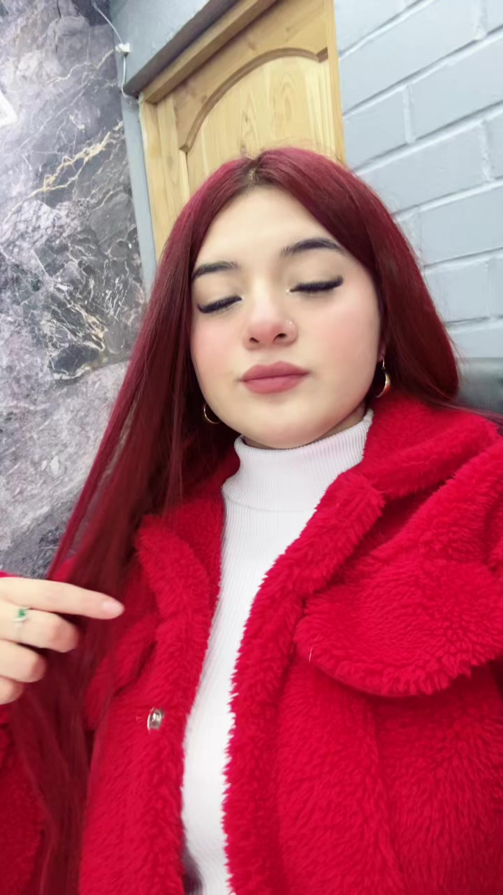 @Tryana18.