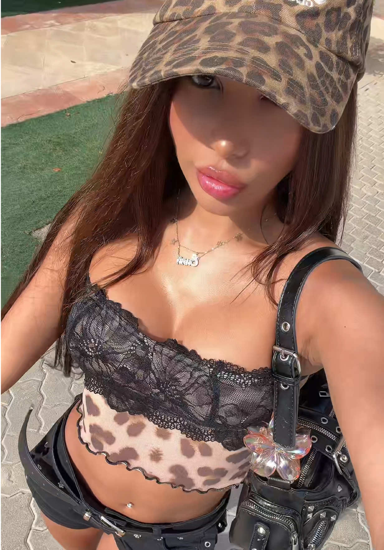 @ILona