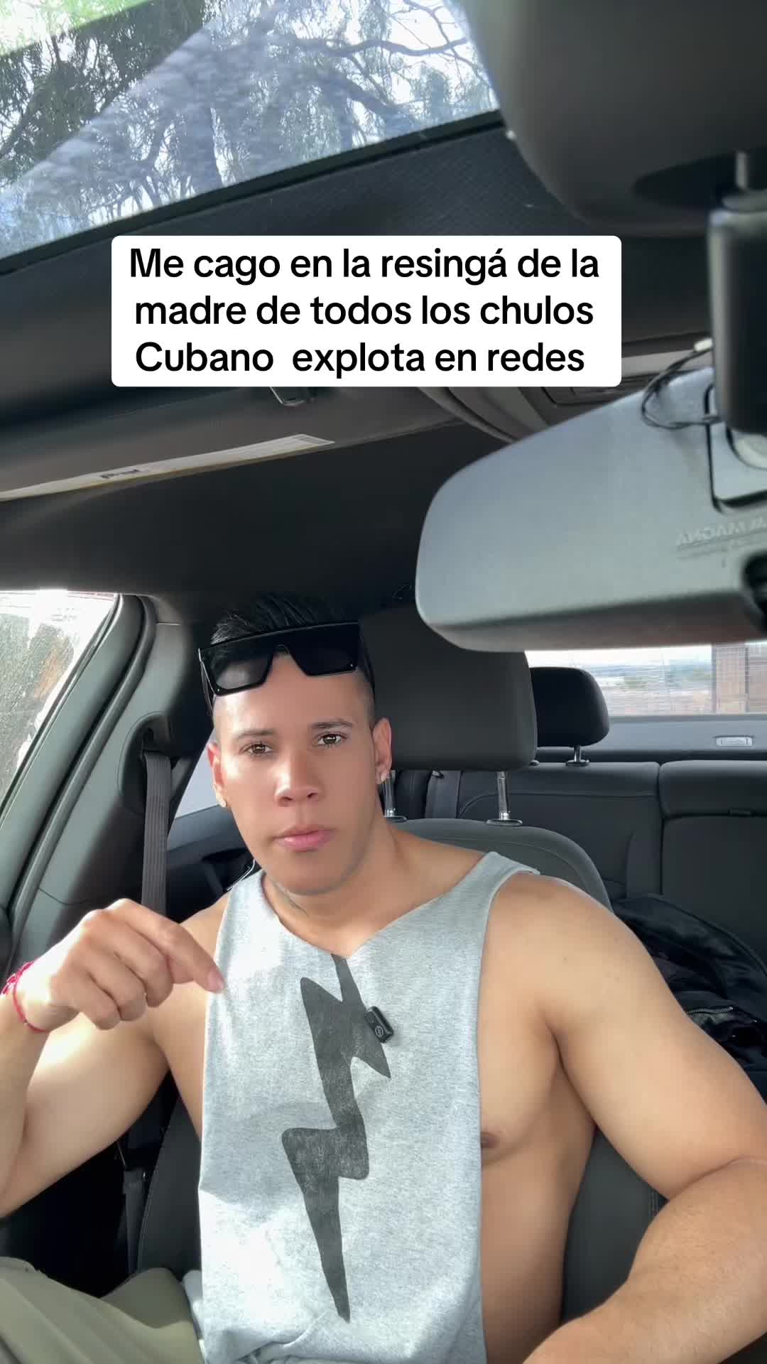@El Elegante MC