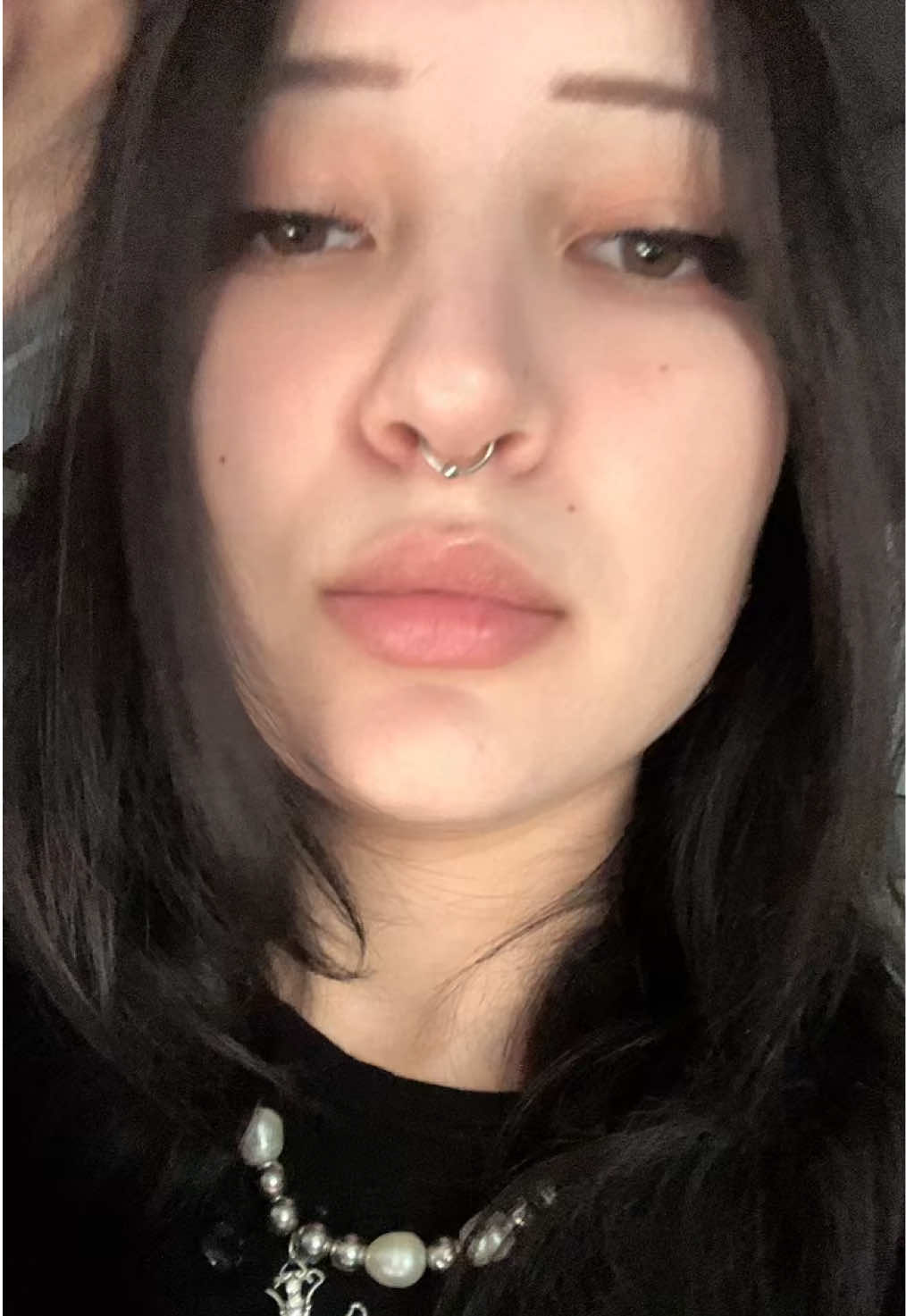 @^-^