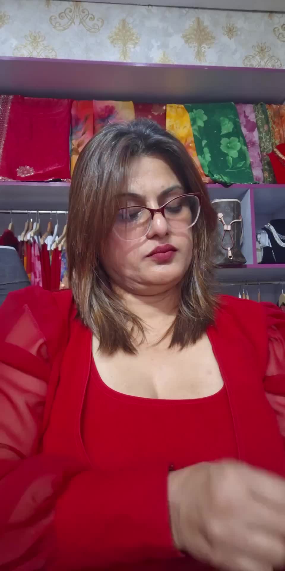 @मीना ढकाल